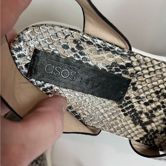 ASOS Snakeskin Leather Ankle Strap Stacked Sole Sandals Size 8 - Picture 9 of 10